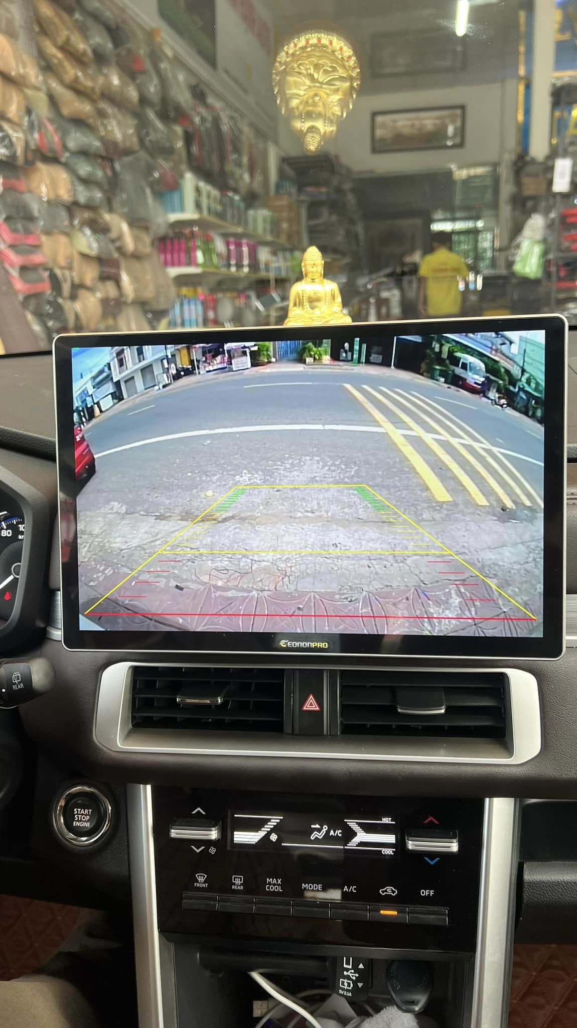 Màn hình Android Ultra 2K Max 360 tích hợp Camera an toàn